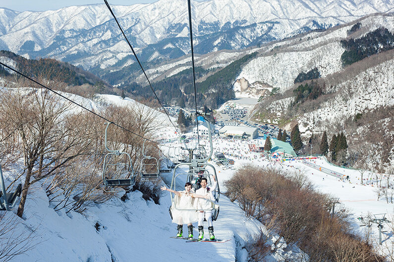 スキー場 フォトウェディング・結婚式 ドレス 洋装 前撮り｜くくるくう 福知山 舞鶴
