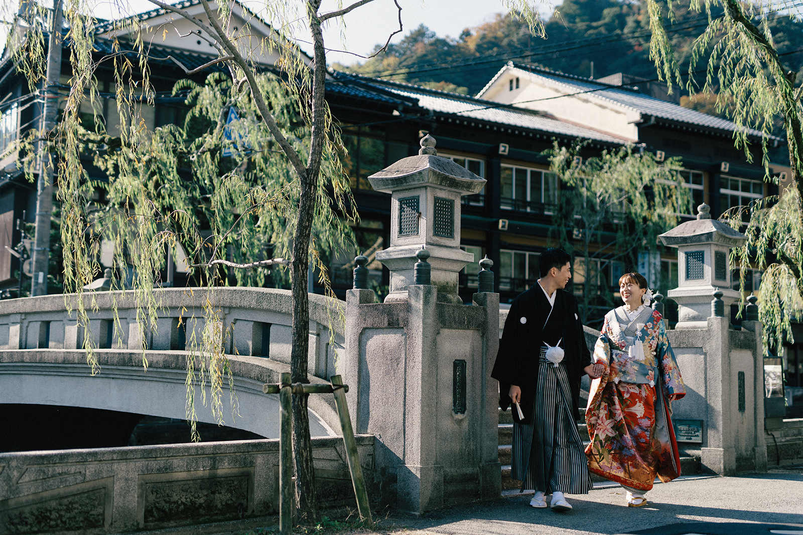 【豊岡・城崎温泉街】 結婚式前撮り・ウェディングフォトのくくるくう